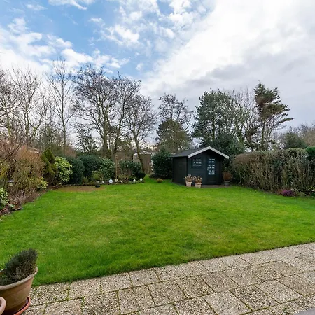 Spacious On A Quiet Park Callantsoog